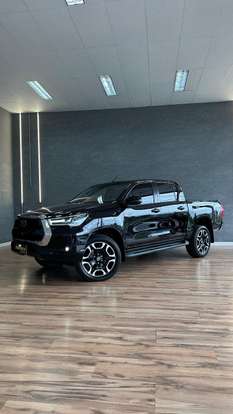 TOYOTA-HILUX-2022