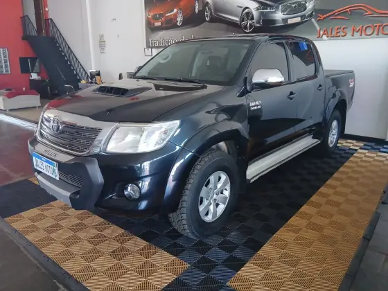 TOYOTA HILUX 3.0 SRV 4X4 CD 16V TURBO INTERCOOLER DIESEL 4P AUTOMÁTICO