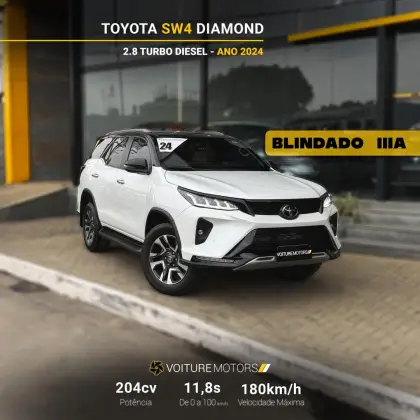 TOYOTA HILUX SW4 2.8 D-4D TURBO DIESEL DIAMOND 7L 4X4 AUTOMÁTICO TOYOTA HILUX SW4 2.8 D-4D TURBO DIESEL DIAMOND 7L 4X4 AUTOMÁTICO