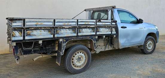 TOYOTA-HILUX-2016