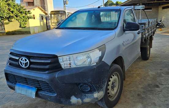 TOYOTA-HILUX-2016