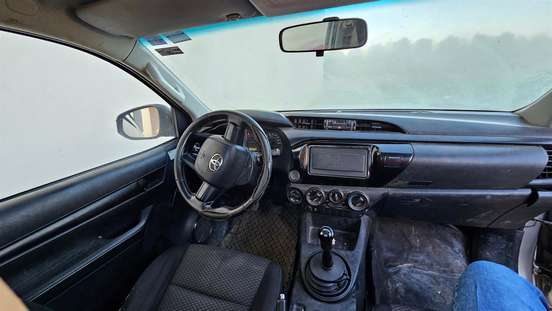 TOYOTA-HILUX-2016