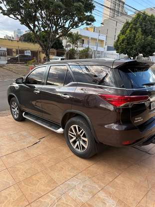 TOYOTA-HILUX SW4-2018