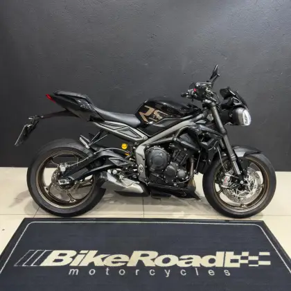 TRIUMPH STREET TRIPLE 765 RS TRIUMPH STREET TRIPLE 765 RS