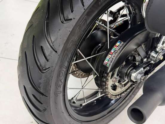 TRIUMPH-BONNEVILLE T100 BLACK 900 TRIUMPH-BONNEVILLE T100 BLACK 900-2018