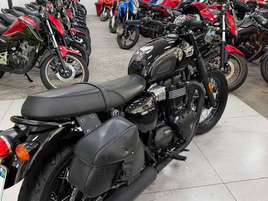 TRIUMPH-BONNEVILLE T100 BLACK 900 TRIUMPH-BONNEVILLE T100 BLACK 900-2018