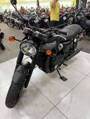 TRIUMPH-BONNEVILLE T120 BLACK 1200-2021