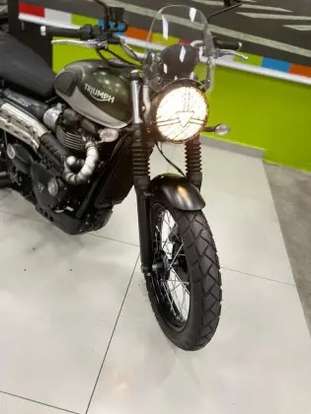 TRIUMPH-STREET SCRAMBLER-2020