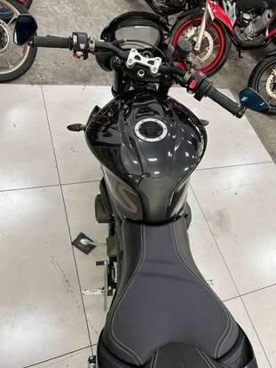 TRIUMPH-STREET TRIPLE 765 RS-2023