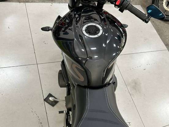 TRIUMPH-STREET TRIPLE 765 RS TRIUMPH-STREET TRIPLE 765 RS-2023