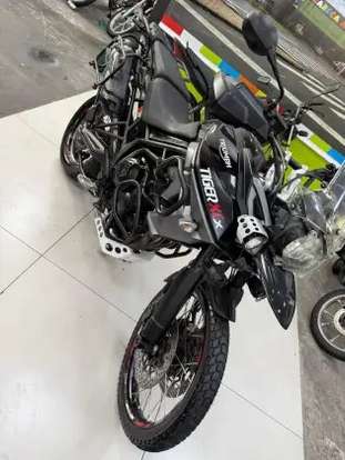 TRIUMPH-TIGER 800 XCX-2016