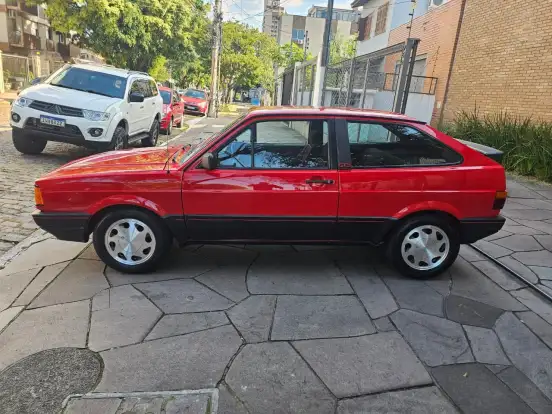 VOLKSWAGEN-GOL-1990