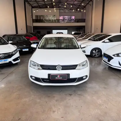 VOLKSWAGEN JETTA 2.0 TSI HIGHLINE 200CV GASOLINA 4P TIPTRONIC