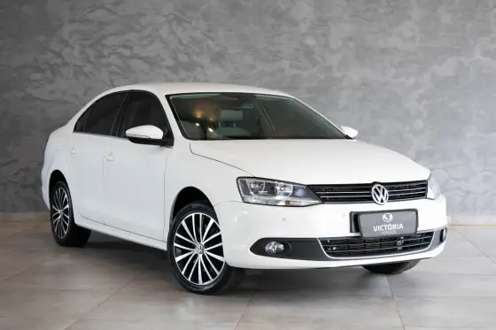 VOLKSWAGEN JETTA 2.0 TSI HIGHLINE 211CV GASOLINA 4P TIPTRONIC