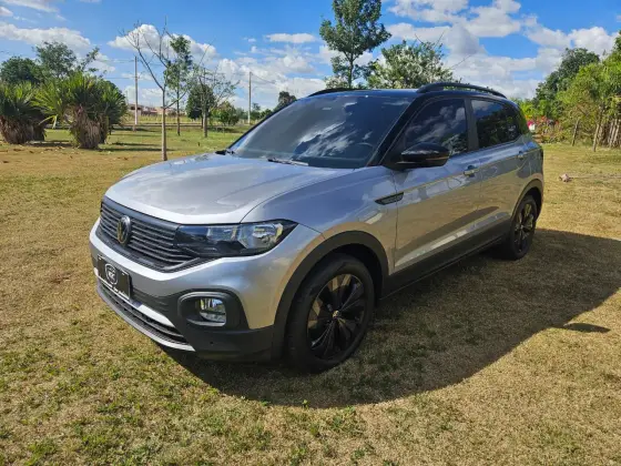 VOLKSWAGEN T-CROSS 1.0 200 TSI TOTAL FLEX THE TOWN AUTOMÁTICO