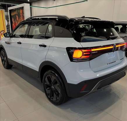 VOLKSWAGEN-T-CROSS-2025