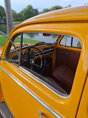 VOLKSWAGEN-FUSCA-1961