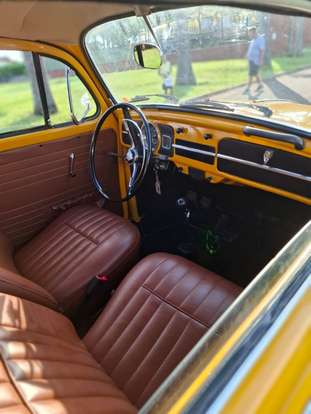 VOLKSWAGEN-FUSCA-1961