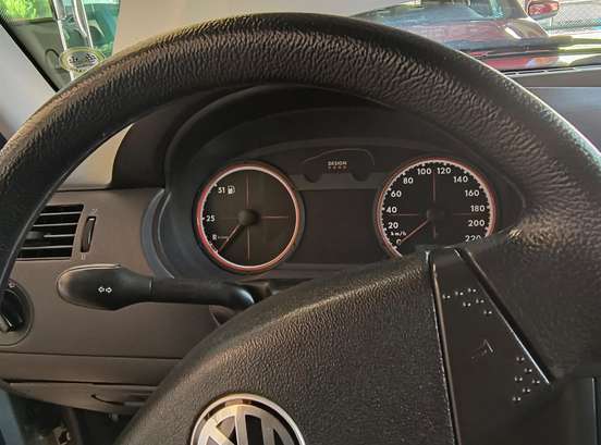 VOLKSWAGEN-GOL-2002