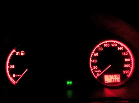VOLKSWAGEN-GOL-2002