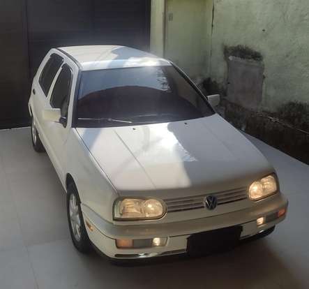 VOLKSWAGEN-GOLF-1996