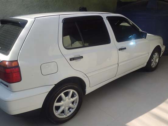 VOLKSWAGEN-GOLF-2.0 MI GLX 8V GASOLINA 4P MANUAL VOLKSWAGEN-GOLF-1996