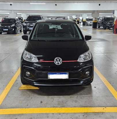 VOLKSWAGEN-UP-2017