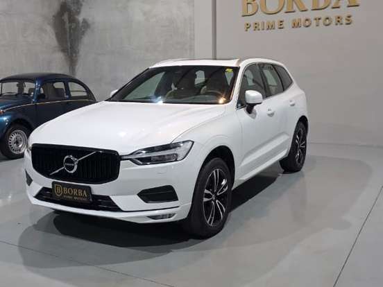 VOLVO-XC60-2.0 T5 GASOLINA MOMENTUM AWD GEARTRONIC VOLVO-XC60-2018