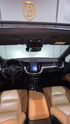 VOLVO-XC60-2018