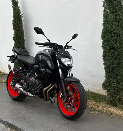 YAMAHA MT-07 ABS YAMAHA MT-07 ABS