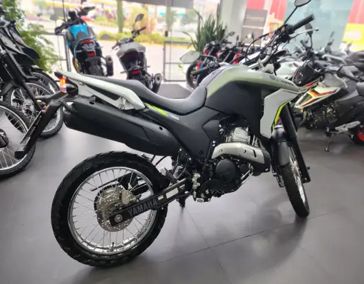 YAMAHA-XTZ 250 LANDER CONNECTED-2025