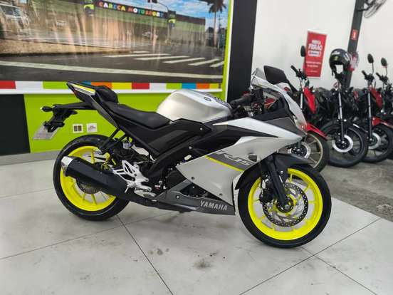 YAMAHA-YZF R15-2024