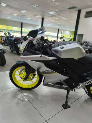 YAMAHA-YZF R15-2024