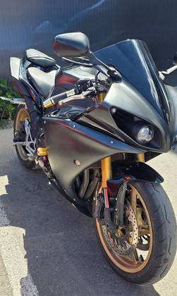 YAMAHA YZF R1 