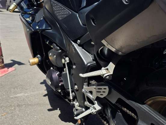 YAMAHA-YZF R1 YAMAHA-YZF R1-2010