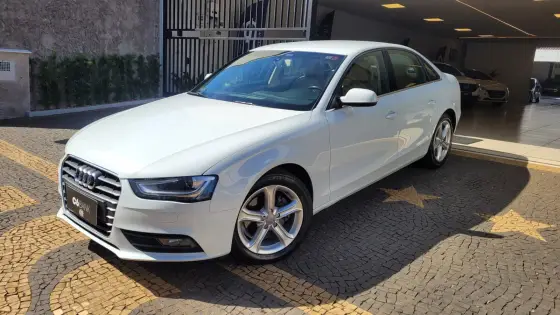 AUDI A4 1.8 TFSI AMBIENTE GASOLINA 4P MULTITRONIC AUDI A4 1.8 TFSI AMBIENTE GASOLINA 4P MULTITRONIC