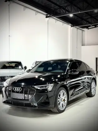 AUDI E-TRON ELÉTRICO SPORTBACK PERFORMANCE BLACK QUATTRO
