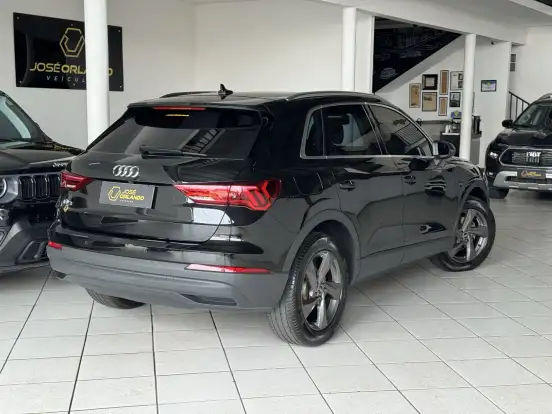 AUDI-Q3-1.4 35 TFSI GASOLINA PRESTIGE PLUS S TRONIC AUDI-Q3-2021