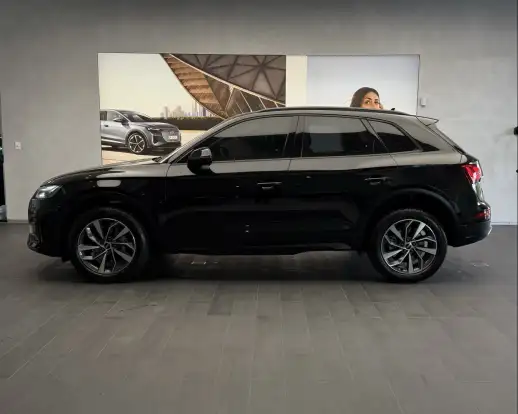 AUDI-Q5-2022