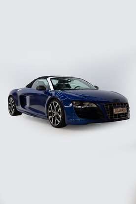 AUDI-R8-2011