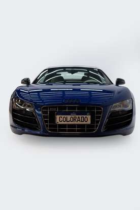 AUDI-R8-2011