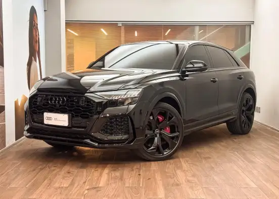 AUDI-RS Q8-2023