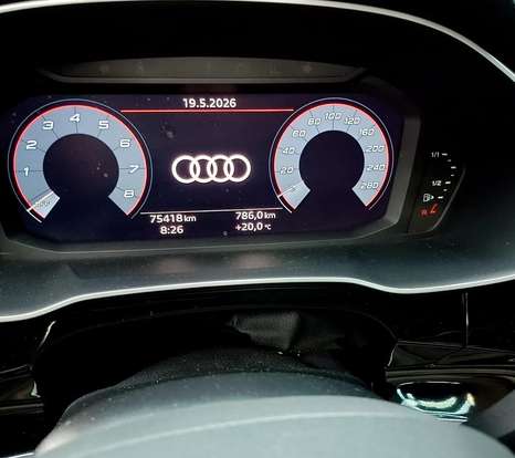 AUDI-Q3-2020