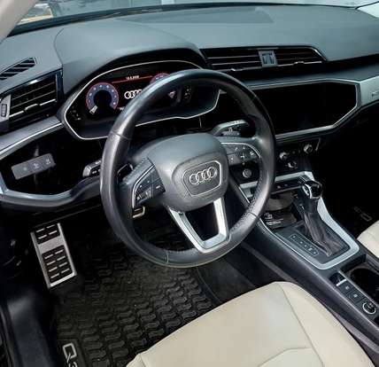 AUDI-Q3-2020