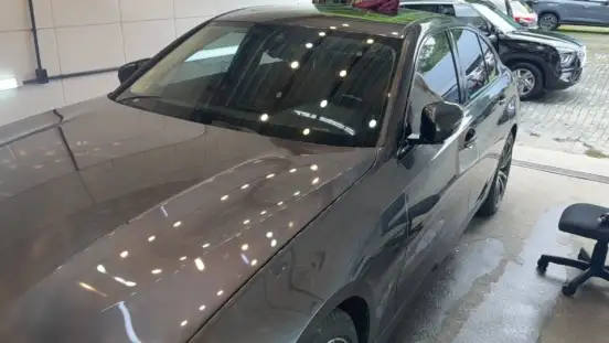 BMW-320i-2022
