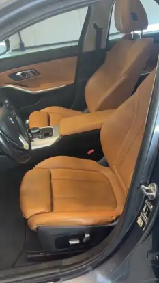 BMW-320i-2022