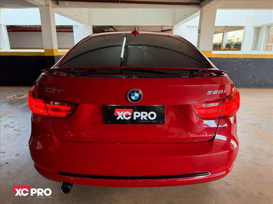 BMW-320i-2014