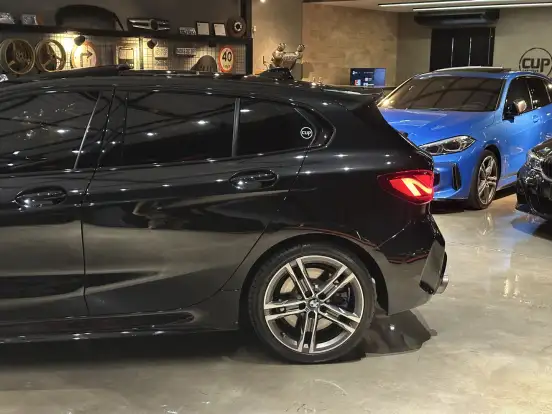 BMW-M 135i-2019