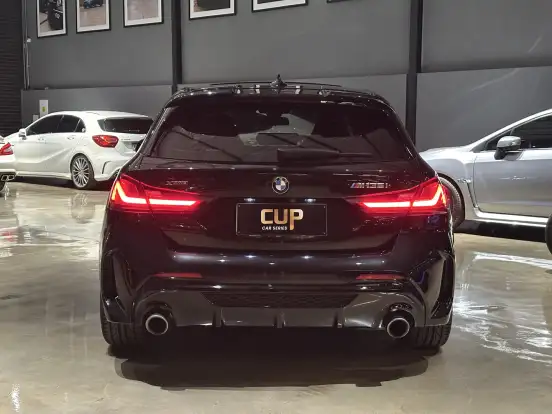 BMW-M 135i-2019