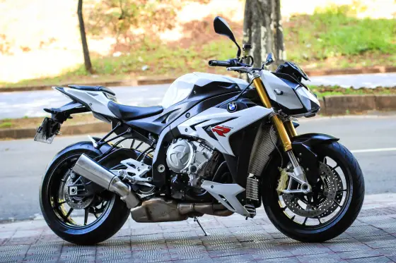 BMW S 1000 R BMW S 1000 R